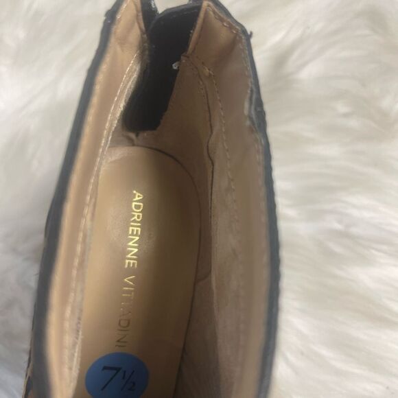 Adrienne Vittadini leather calf hair Chita print ankle boots black trim SZ7.5M - Picture 15 of 15